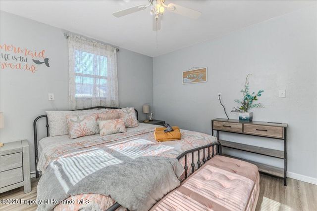 5261 Circle Drive, Weeki Wachee, FL 34607