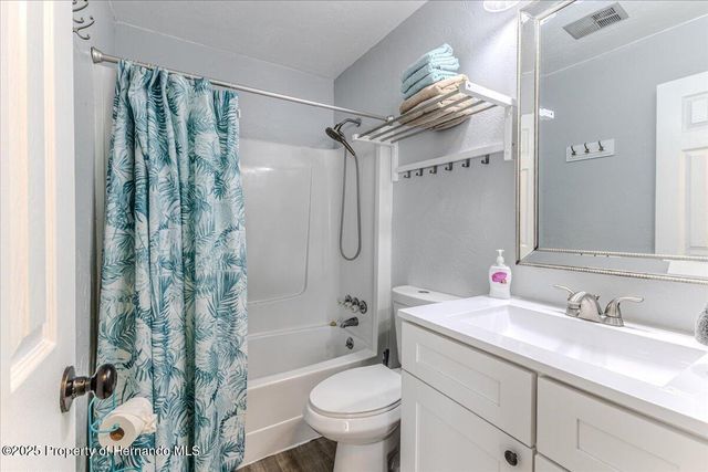 5261 Circle Drive, Weeki Wachee, FL 34607