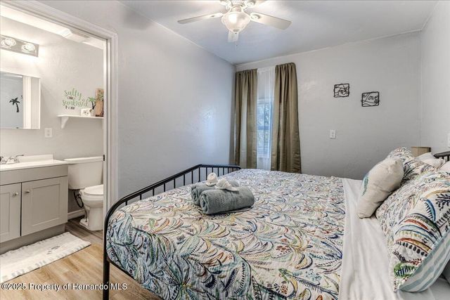 5261 Circle Drive, Weeki Wachee, FL 34607