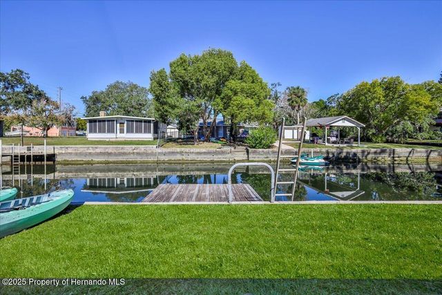 5261 Circle Drive, Weeki Wachee, FL 34607