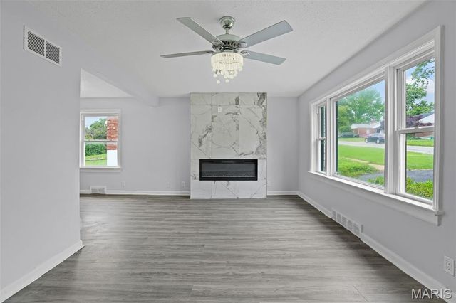 826 Fontaine Place, St Louis, MO 63137