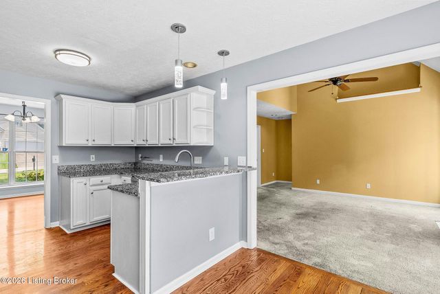 6226 Camden Cir, Crestwood, KY 40014