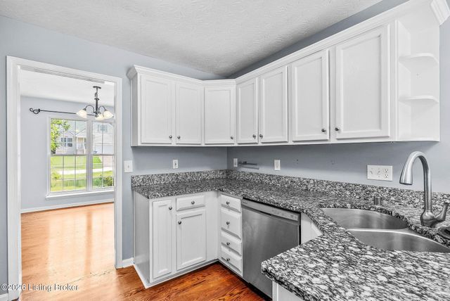 6226 Camden Cir, Crestwood, KY 40014