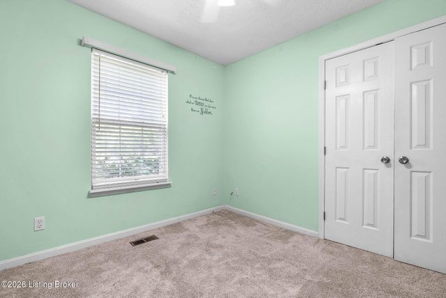 6226 Camden Cir, Crestwood, KY 40014