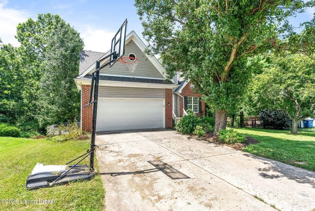 6226 Camden Cir, Crestwood, KY 40014