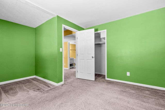 6226 Camden Cir, Crestwood, KY 40014