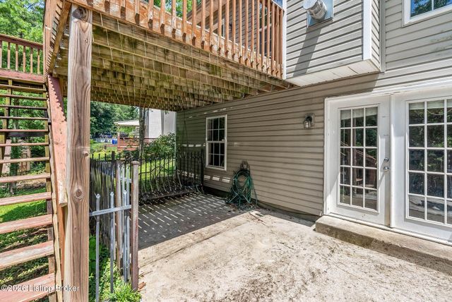6226 Camden Cir, Crestwood, KY 40014