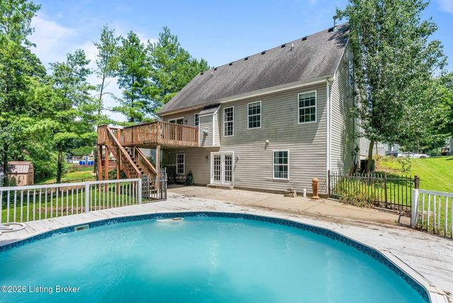 6226 Camden Cir, Crestwood, KY 40014