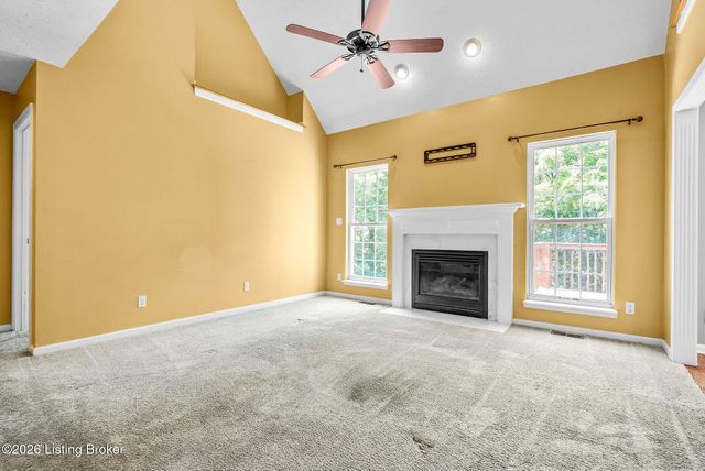 6226 Camden Cir, Crestwood, KY 40014