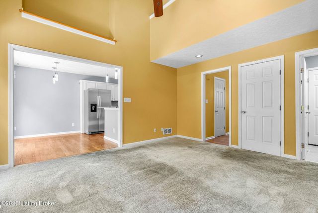 6226 Camden Cir, Crestwood, KY 40014