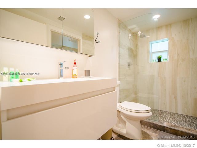 929 Michigan Ave 1, Miami Beach, FL 33139