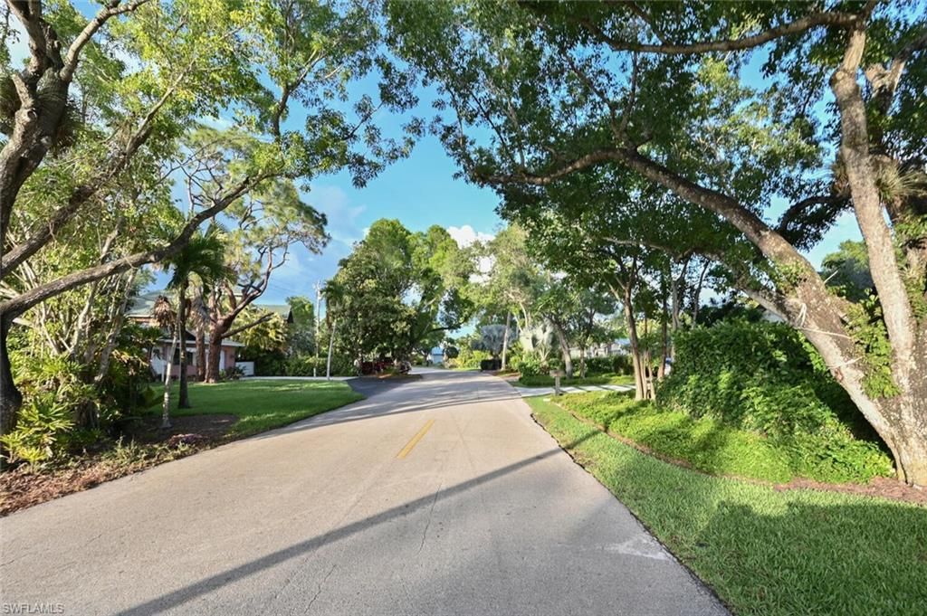 1268 13th AVE N, NAPLES, FL 34102 — photo 5