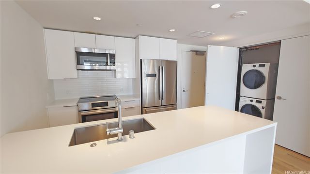 1001 Queen Street 1909, Honolulu, HI 96814