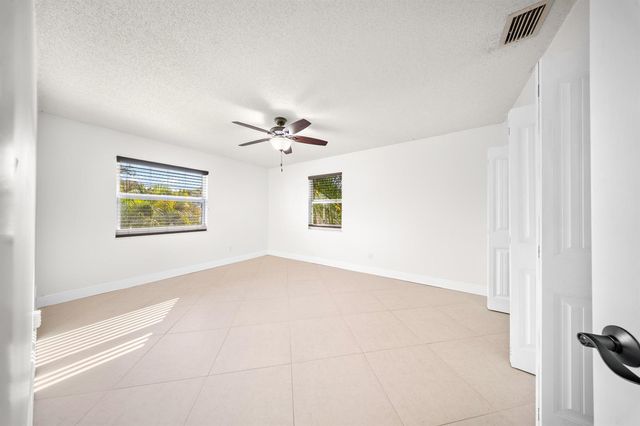 2319 Tamarind Drive, Fort Pierce, FL 34949