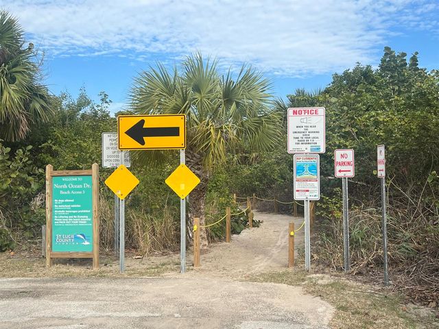 2319 Tamarind Drive, Fort Pierce, FL 34949