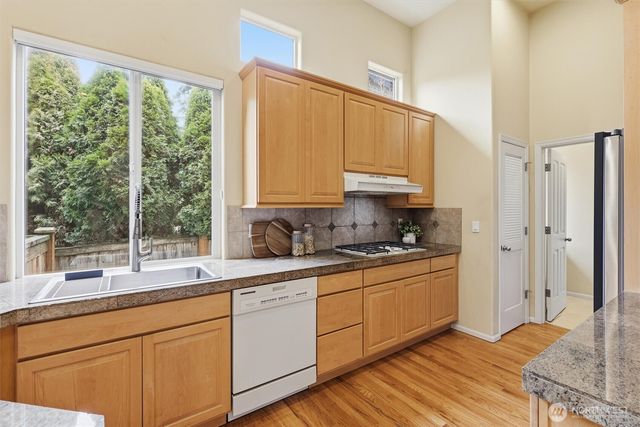 11229 NE 116th Place, Kirkland, WA 98034