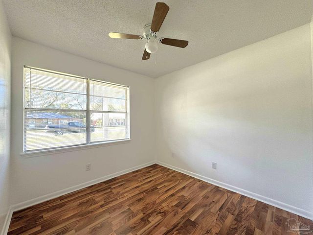 1820 Nestle Dr, Pensacola, FL 32534