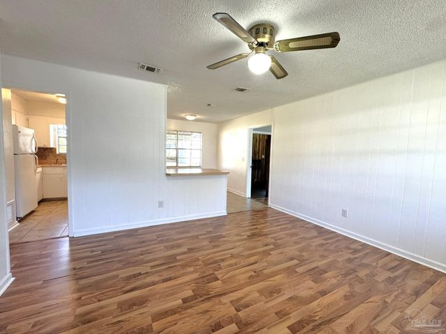 1820 Nestle Dr, Pensacola, FL 32534