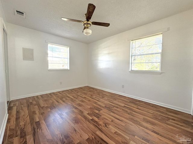 1820 Nestle Dr, Pensacola, FL 32534