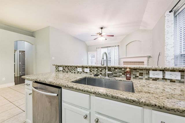 1065 Brigid Court, Dickinson, TX 77539