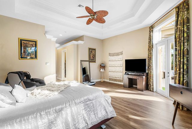 1811 Breakers West Court, West Palm Beach, FL 33411