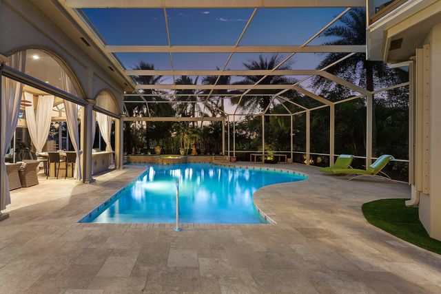 1811 Breakers West Court, West Palm Beach, FL 33411