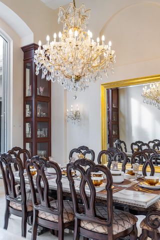 1811 Breakers West Court, West Palm Beach, FL 33411