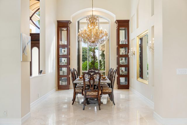 1811 Breakers West Court, West Palm Beach, FL 33411