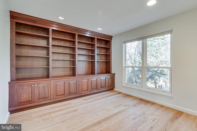 1423 MCLEAN MEWS CT, Mclean, VA 22101