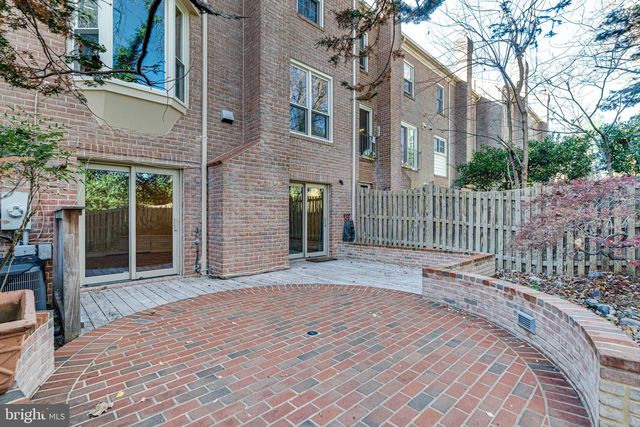 1423 MCLEAN MEWS CT, Mclean, VA 22101