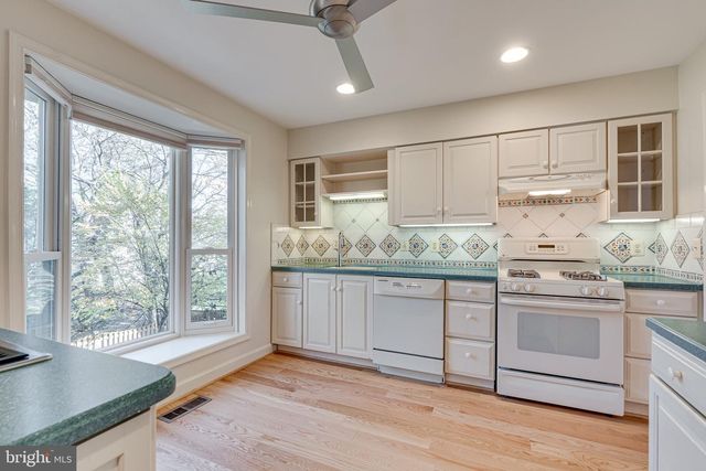 1423 MCLEAN MEWS CT, Mclean, VA 22101