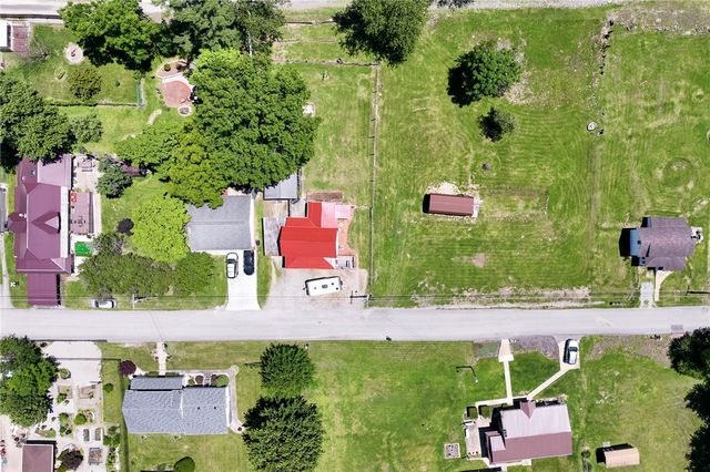1407 Kirk St, Dunbar Twp, PA 15425