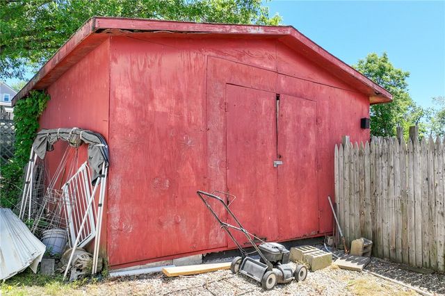 1407 Kirk St, Dunbar Twp, PA 15425
