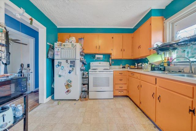 4928 Rowe Ridge RD, Roanoke, VA 24017