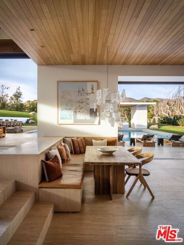 28837 Selfridge Drive A, Malibu, CA 90265