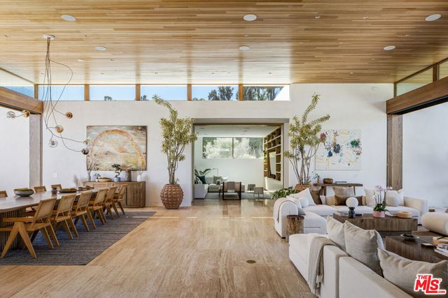 28837 Selfridge Drive A, Malibu, CA 90265