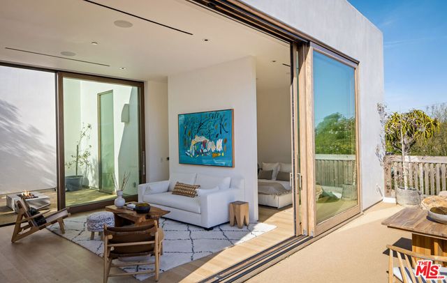 28837 Selfridge Drive A, Malibu, CA 90265