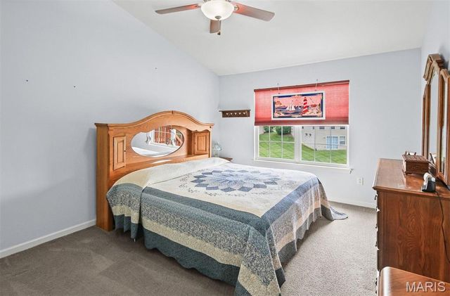 6852 Kensington Drive, Maryville, IL 62062