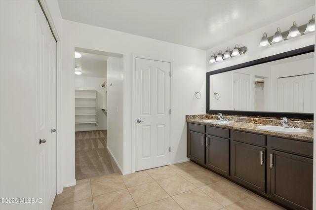 6733 S Stone Fly Drive, Tucson, AZ 85757