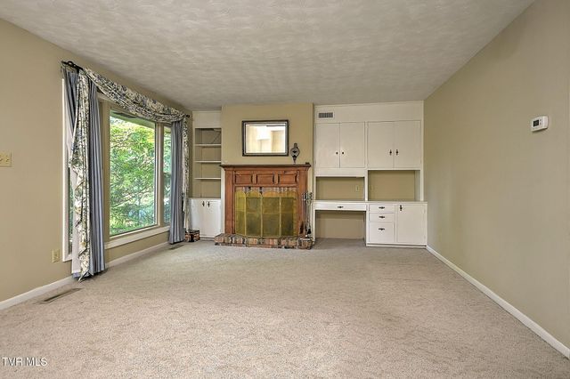 3815 Hemlock Park Lane, Kingsport, TN 37663