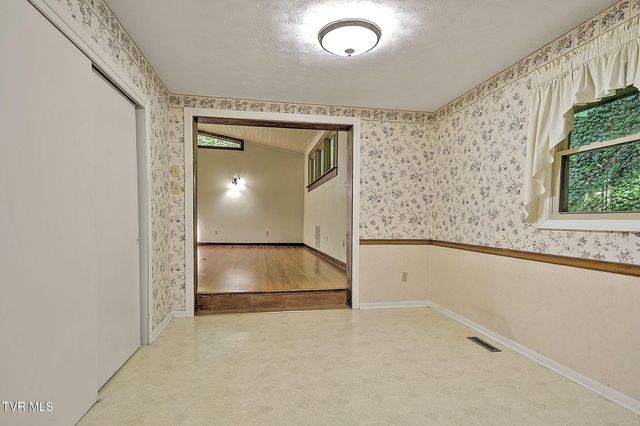 3815 Hemlock Park Lane, Kingsport, TN 37663