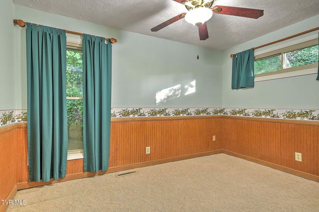 3815 Hemlock Park Lane, Kingsport, TN 37663