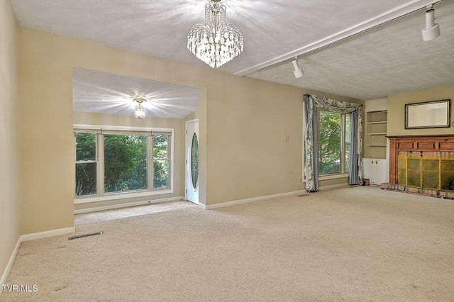 3815 Hemlock Park Lane, Kingsport, TN 37663