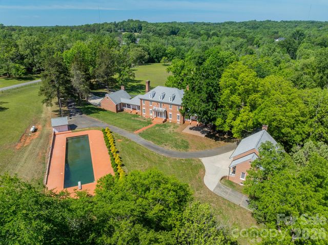 4030 Oak Hollow Lane, Harrisburg, NC 28075