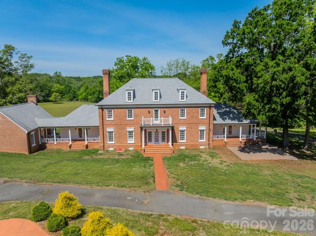 4030 Oak Hollow Lane, Harrisburg, NC 28075