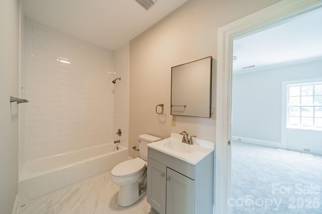 4030 Oak Hollow Lane, Harrisburg, NC 28075