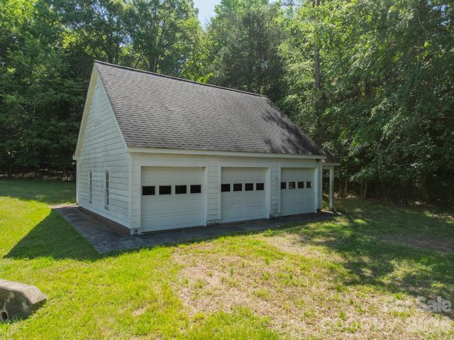 4030 Oak Hollow Lane, Harrisburg, NC 28075