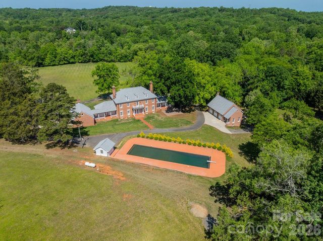 4030 Oak Hollow Lane, Harrisburg, NC 28075