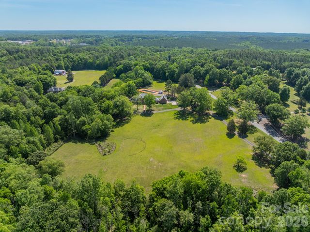 4030 Oak Hollow Lane, Harrisburg, NC 28075