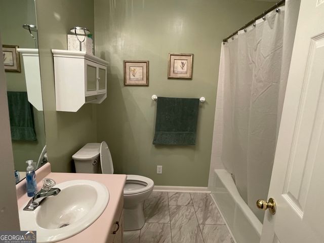 107 Gundy Street, Glennville, GA 30427